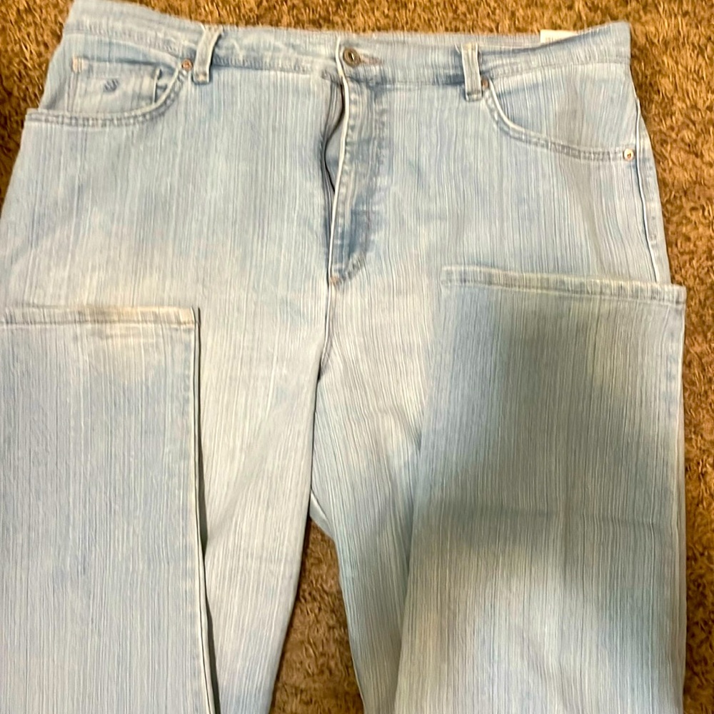 Gloria Vanderbilt women’s jeans
